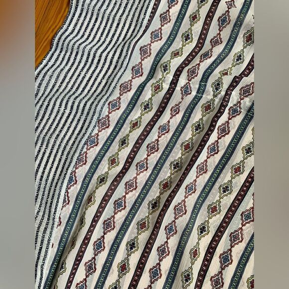 Jessica Simpson Kaftan - Picture 2 of 4